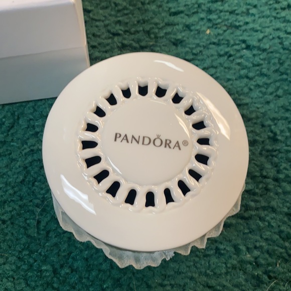 Pandora Porcelain Box - Picture 2 of 4